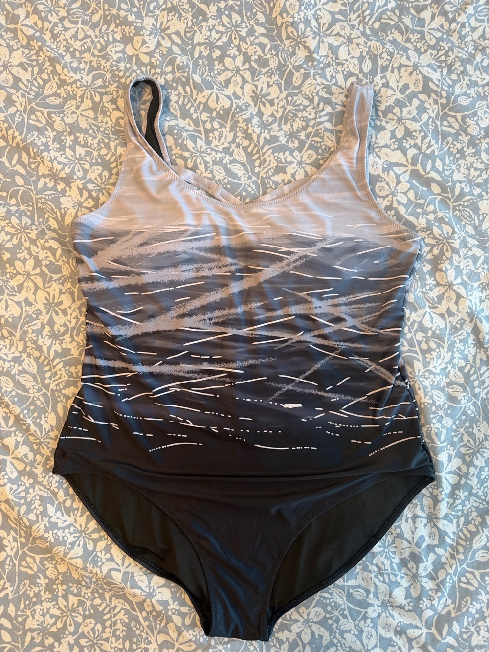 Aleumdr Ombre Black & Gray Patterned One-Piece Swimsuit